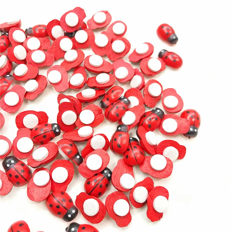 100Pcs Mini Ladybugs Wood Craft Ladybugs Self-adhesive Mini Refrigerator Paste Scrapbook Decoration Home Office Decor