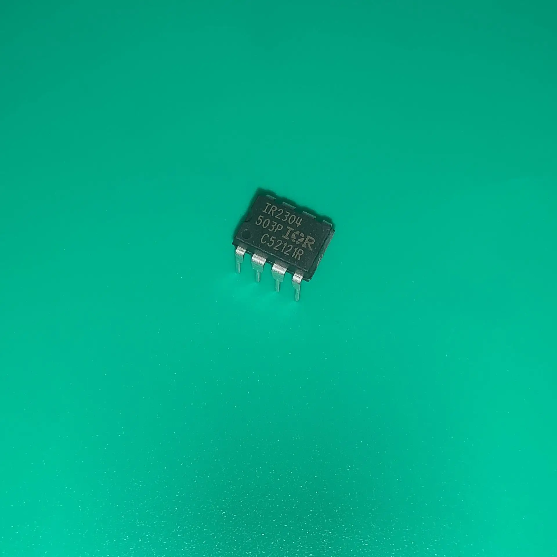 

4 шт./лот IR2304 PBF DIP8 IR 2304 IC GATE DRVR HALF-BRIDGE 8DIP IR2304PBF 1R2304