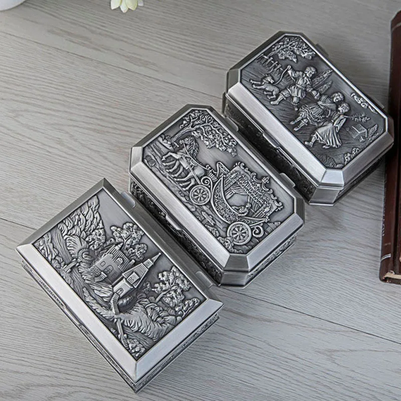 Vintage Zinc Alloy Exquisite Embossed Carriage Jewelry Box Castle Jewelry Storage Box Suitable for All Kinds of Jewelry Boxes