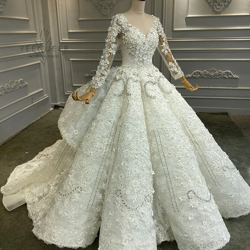 Yeenueer Sweetheart Neckline Luxury Ball Gown Wedding Dress With Delicate Appliques