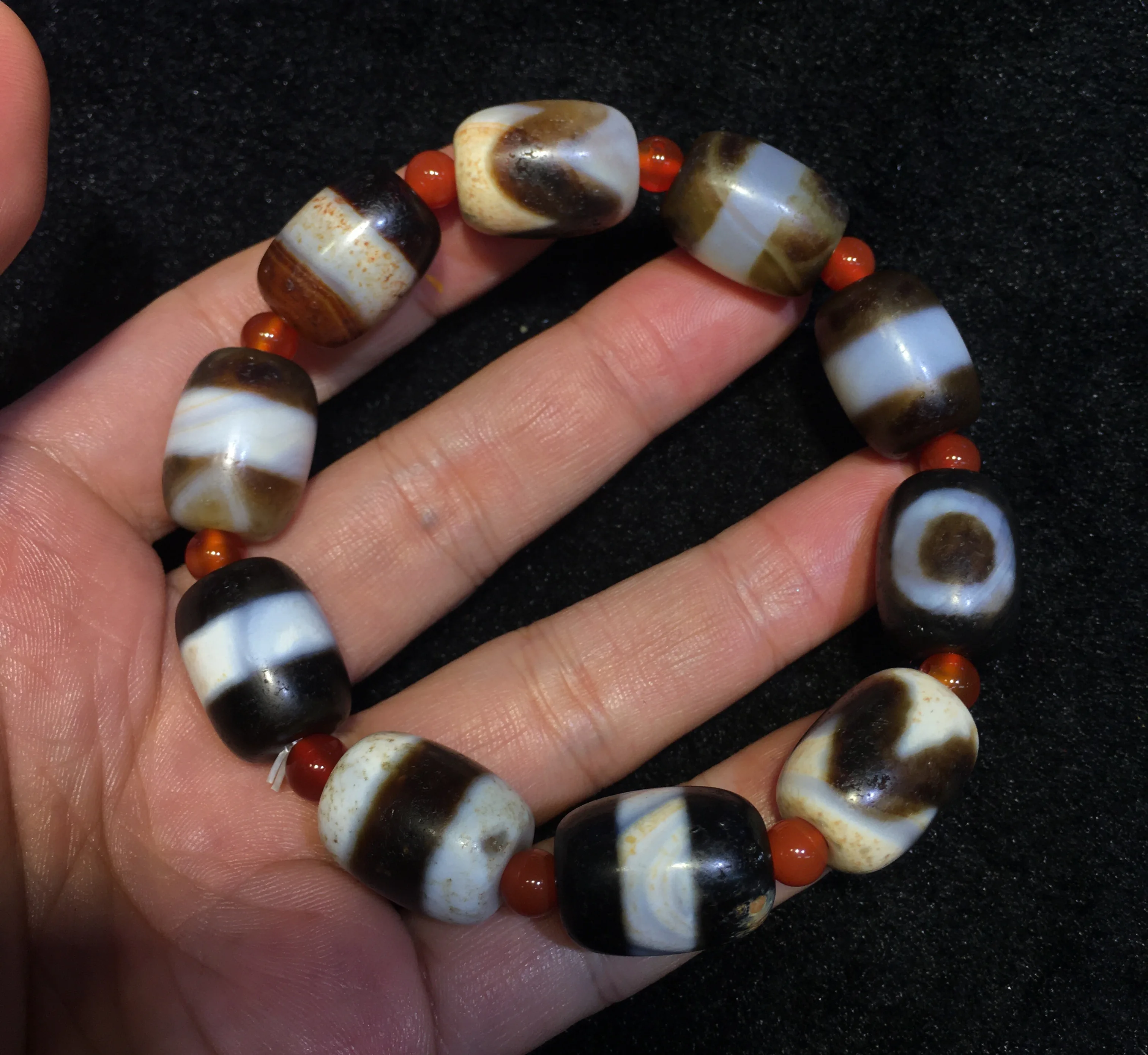 

Unique Style LKbrother Sauces Magic Power Tibetan old Agate Multiple Symbol Veins Big dZi Bead Bracelet Totems