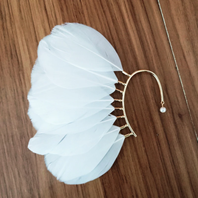 New Fashion Feather Ear Hook Small Fresh Ear Cuff White Black Ear Jewelry Bohemian Women Lovely Popular Earring Without Piercing