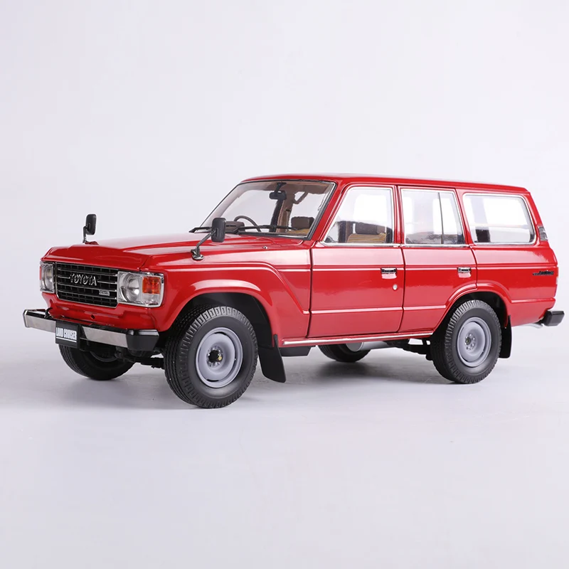 KYOSHO 1:18  Land Cruiser  LC60 Simulated Alloy Car Model For Collect