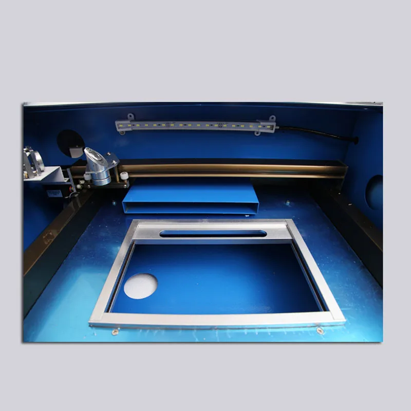 Tagliatrice per incisione Laser CO2 40W taglierina per incisore Laser 220V con porta USB 300x200mm