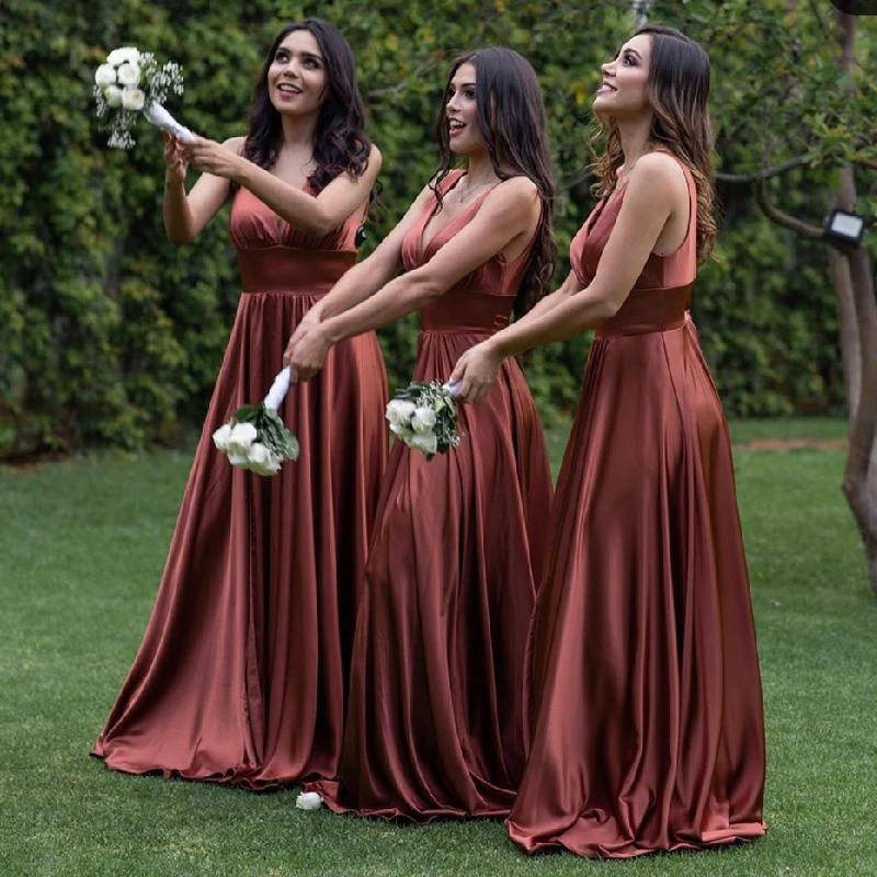 Vestido de dama de honor con corte en A para mujer, traje Sexy africano de satén con abertura lateral y tirantes finos para boda, 2023