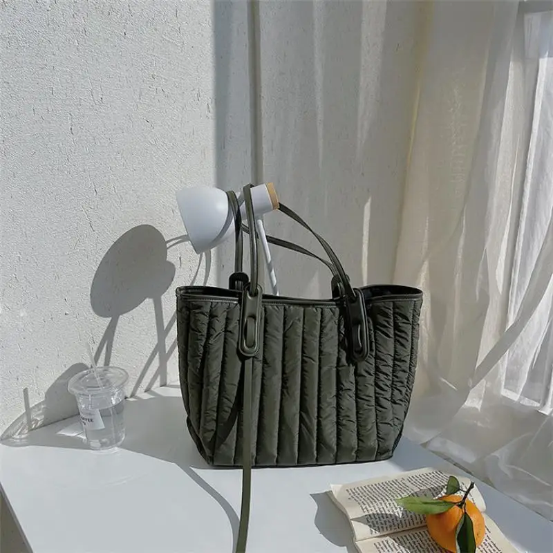 

Ladies Shoulder Bag Down Cotton Handbag Nylon Large Capacity Handbag Female Large Wallet Winter 2021
