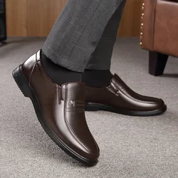 Echtes Leder schuhe Männer Müßiggänger Slip Auf Business Casual Leder Schuhe Klassische Weichen Mokassins Hombre Atmungsaktive Männer Schuhe Flache