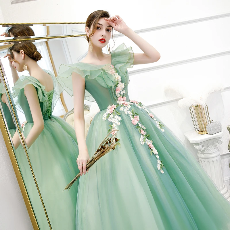 Quinceanera Dress 2024 New Elegant V-neck Party Prom Ball Gown Sweet Flower Vintage Quinceanera Dresses Plus Size Customized