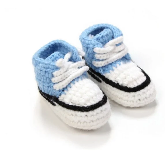 Newborn Shoes 10cm Multicolor Knitted Baby Crib Shoes Handmade Infant Crochet Booties Lace-up Newborn Shoes 10cm