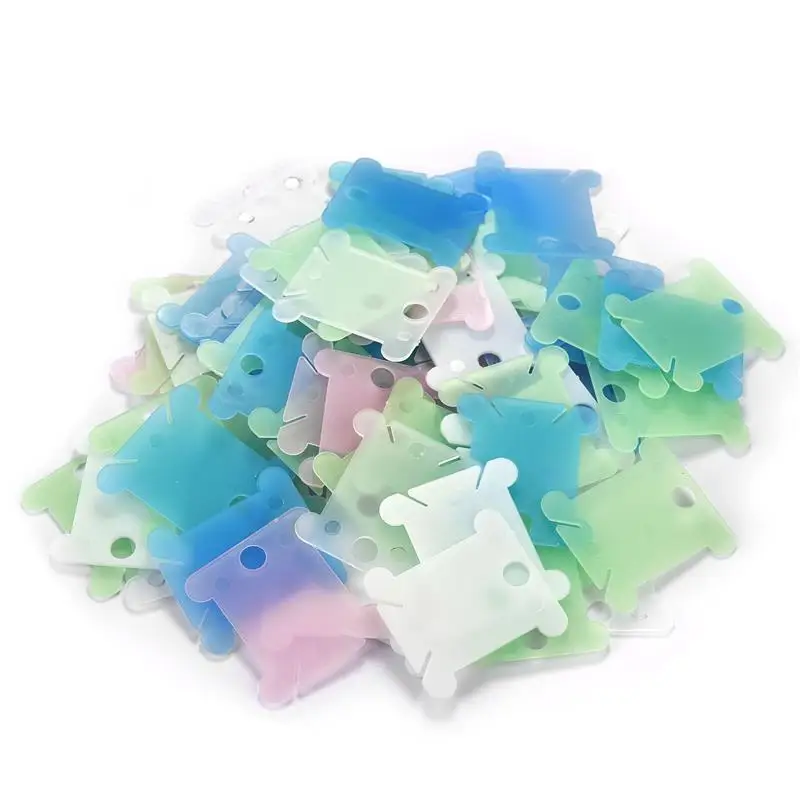 Porta filo da ricamo filo interdentale bobina portaoggetti a punto croce portaoggetti in plastica per filo da cucito organizzatore di filo per carte