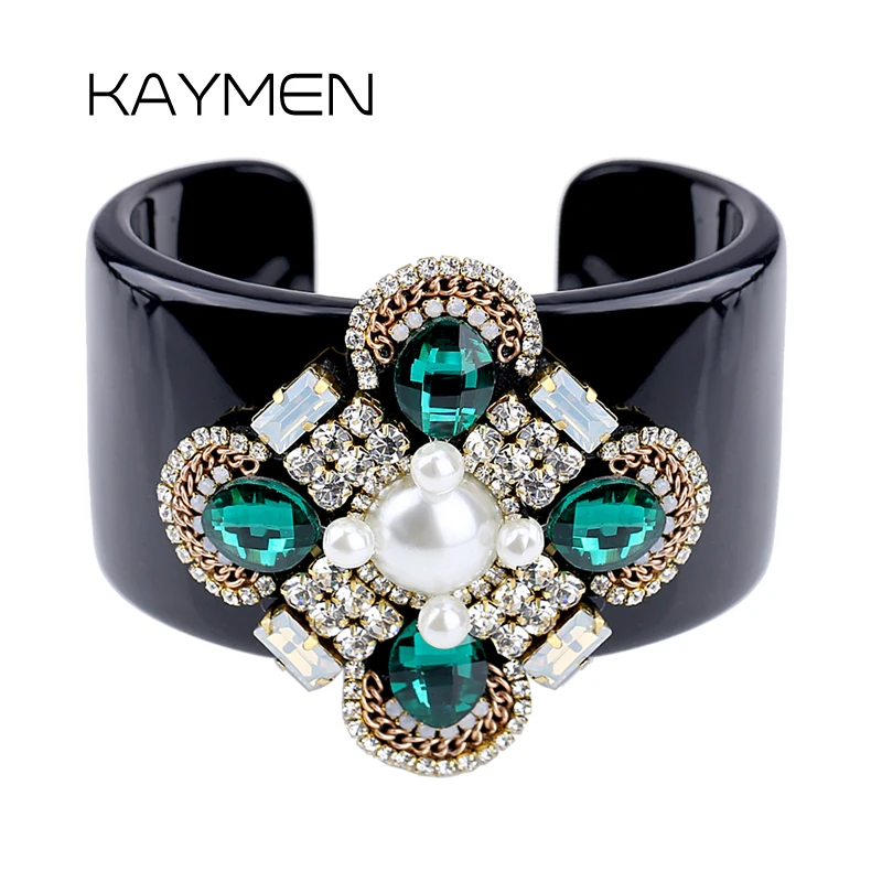 Luxury Black Resin Cuff Bracelet Statement Bangle Inlaid Crystal Beads Flower Shape Crystal Bangle Fashion Bracelet for Women