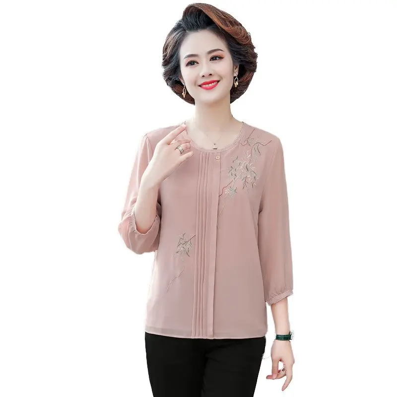 Embroidery Blouses Shirts Women Summer Pullover Short Sleeve Tops O-Neck Casual Loose Middle Aged Mother Clothes