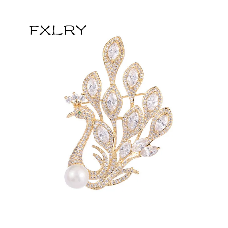 FXLRY Gold Color Peacock Brooch for Women Zicon Pin Brooches Luxury Jewelry Clothes Scarf Buckle Garment Accessories