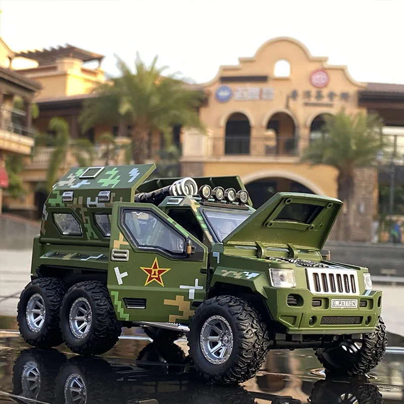 1:24 Military Armored Car Alloy Car Model Diecast Metal Toy Off-road Vehicles Car Model Explosion Proof Car Tank Model Kids Gift