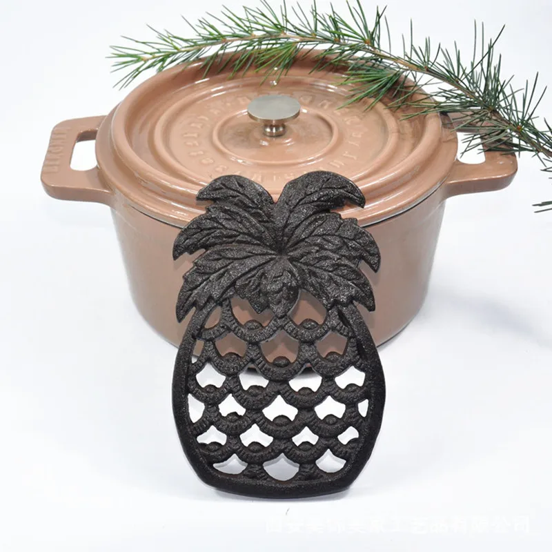 

Vintage Cast Iron Pineapple Trivet - Creative Craft Hot Pot Pad & Stand for Kitchen Counter