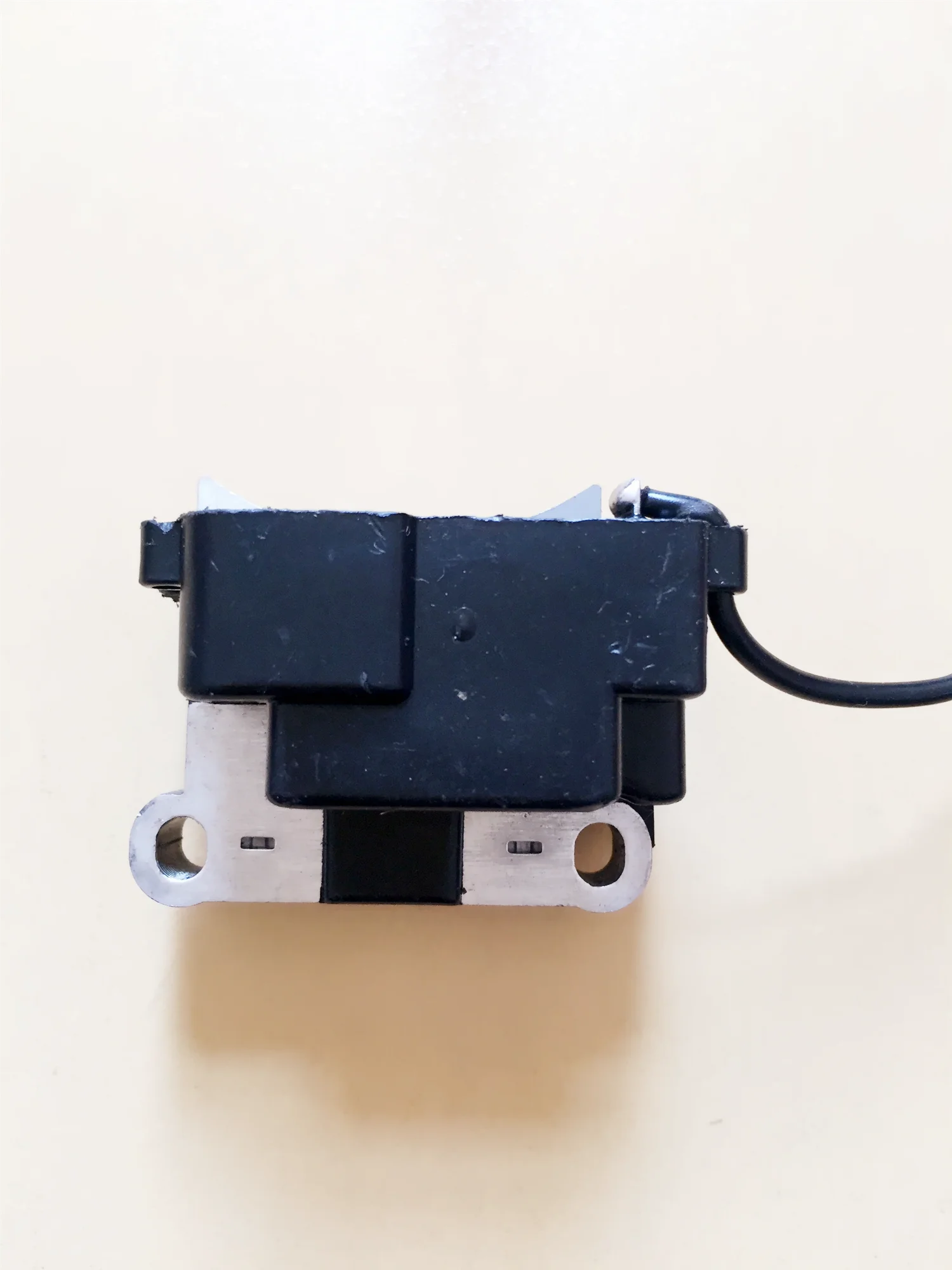 1E40F-3 الإشعال عالية الجهد مجموعة لفائف 1E40F-3Z 1E40FP-3Z 42CC 47cc 2.8HP البخاخ 3WF-3 3WF-2.6 650 الحقيبة السلطة ضباب منفضة