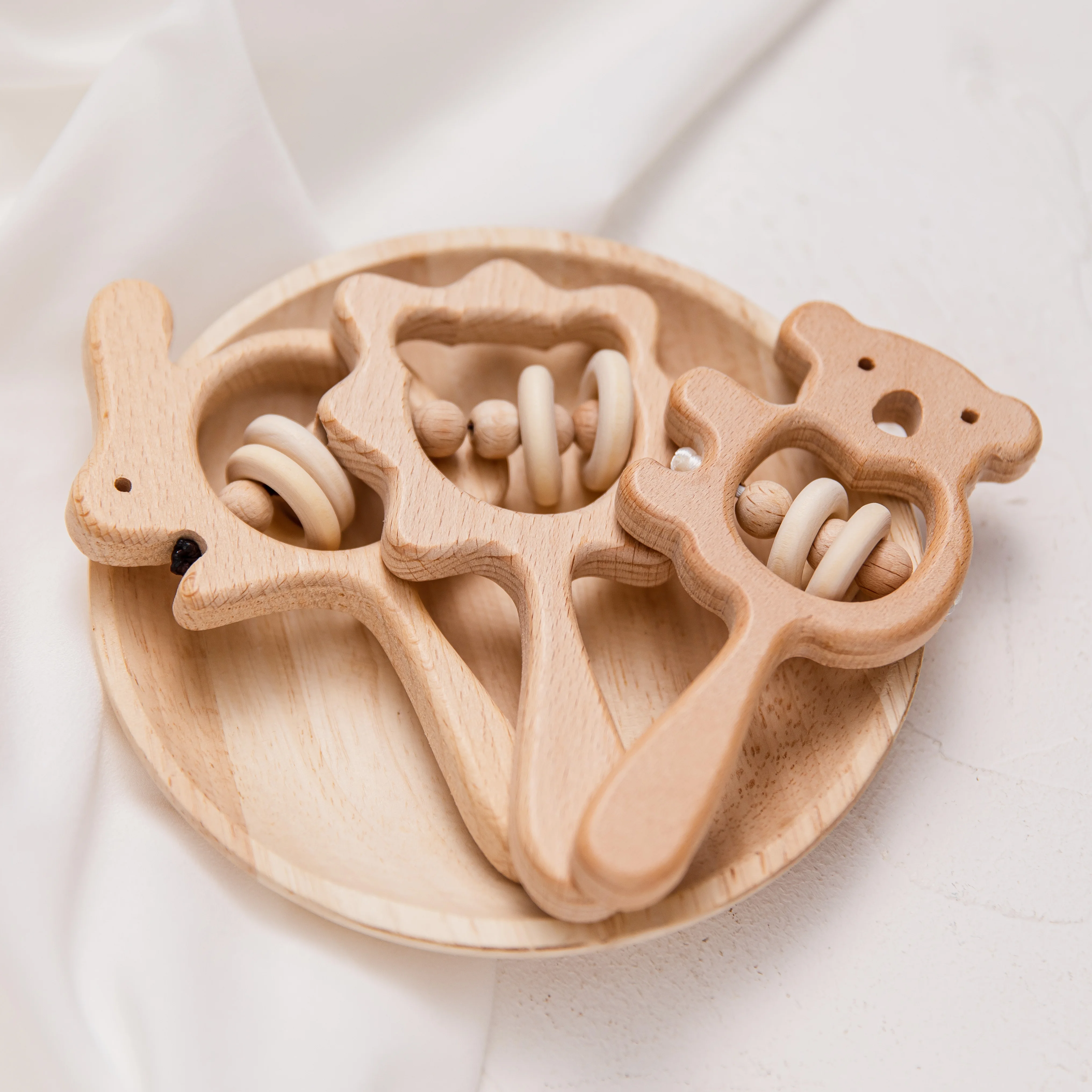 2021 New Wooden Rattles Animals Hand Teething Wooden Ring Play Gym Montessori Stroller Toy Educational Toys for Babies Gift