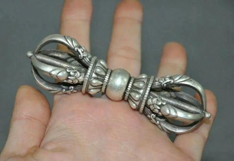 

Tibetan Silver Dorje Phurpa Vajra Exorcism Pestle FaQi Old Tibet Tantra Buddhism Symbolic Artifacts Spiritual Tool