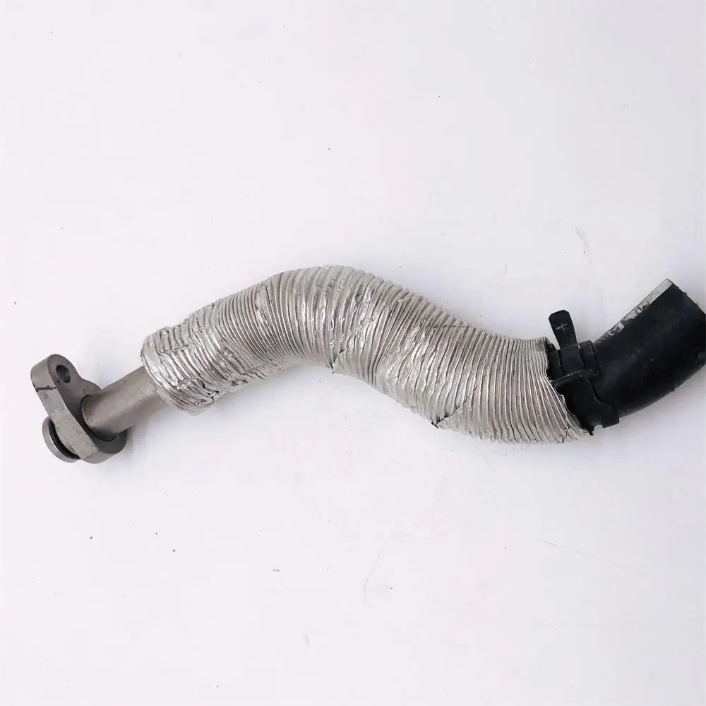 Suitable for Peugeot 3008 5008  207CC 308SW RCZ Citroen C4 Picasso DS4 DS5 DS6 Turbocharger oil return hose connector 037979