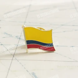 Colombia National Flag Lapel Pins Crystal Epoxy Metal Enamel Badge Paint Brooch Souvenir Suit  Personality Commemorative Gifts