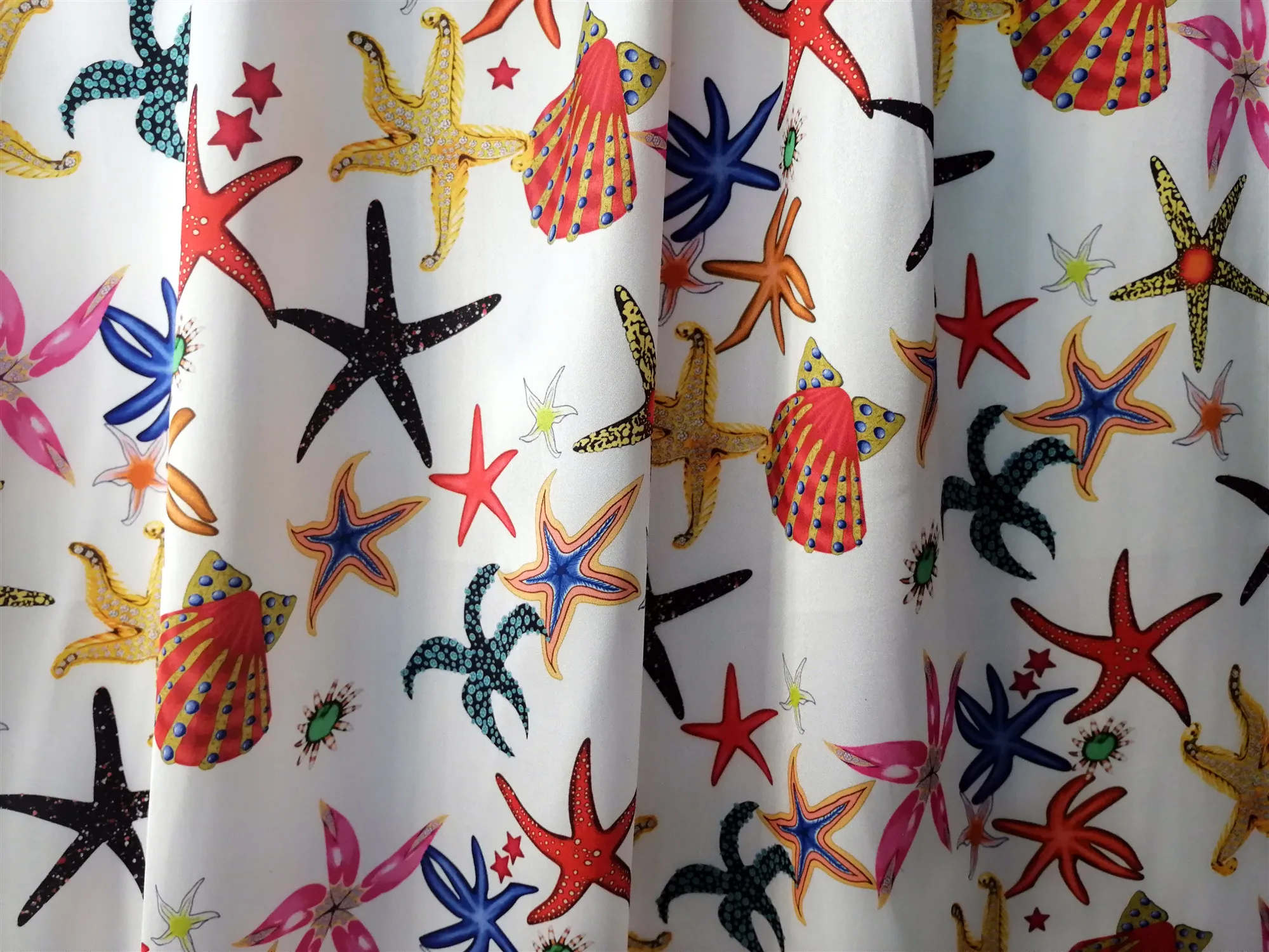 2023 European and American Brand Simulation Silk Satin Dress Fabric Starfish Digital Printing Suit Shirt Pants Clothing Fabric