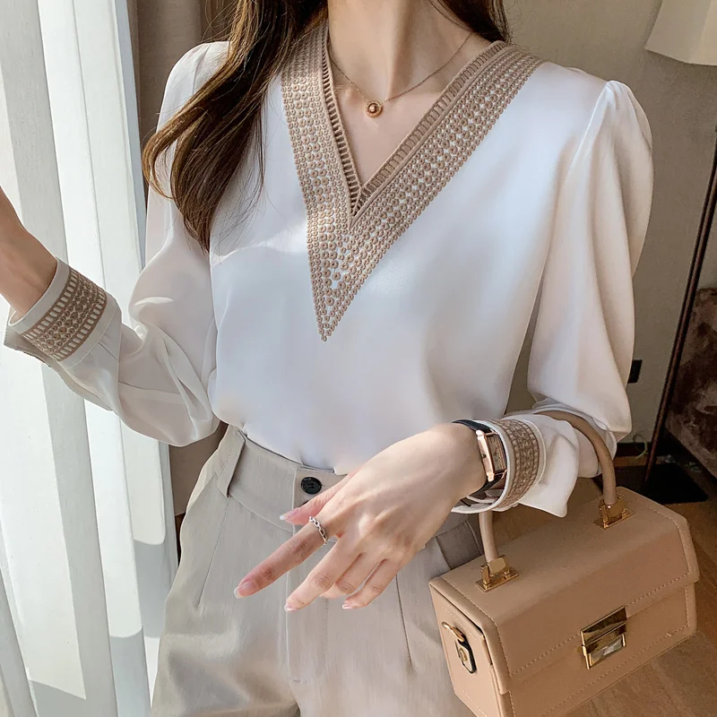 Long Sleeve White Blouse Tops Blouse Women Blusas Mujer De Moda 2024 Embroidery V-Neck Chiffon Blouse Shirt Women Blouses E226