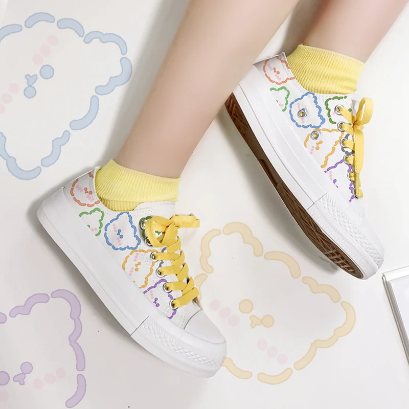 

Amy and Michael Lovely Kawaii Girls Students Hand Painted Anime Bears Canvas Shoes Lace Up Low-top Casual Woman Vulcanize Shoes