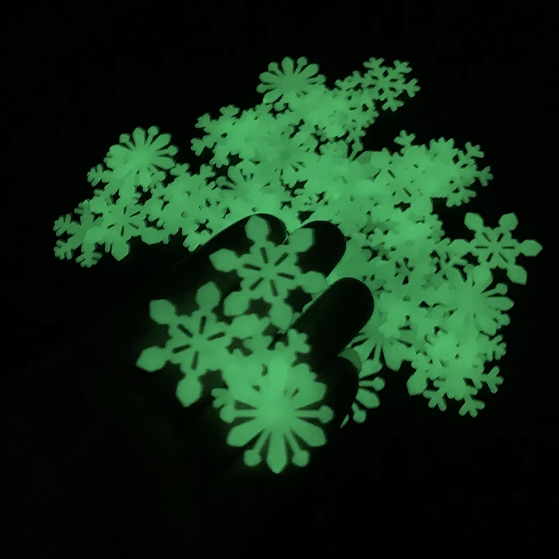 50pcs In The Dark Glow Snowflake Window Decorations Fluorescent Lamp Plastic Stickers Christmas Children Bedroom Decoration