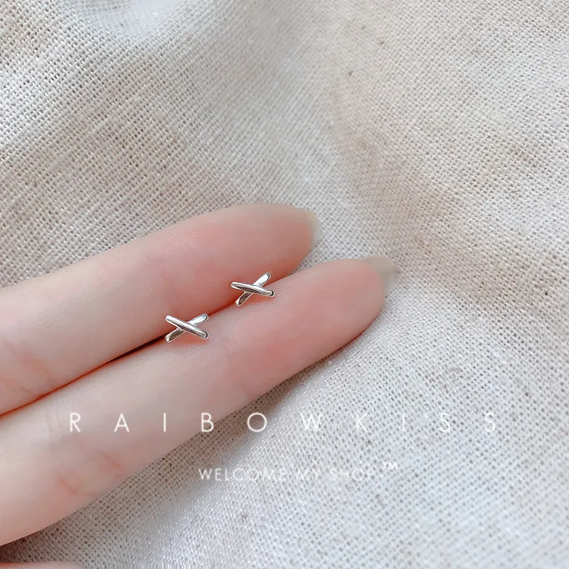 Letters X-Shaped Stud Earrings For Women Simple Crossover Ear Nails Small Brand Design Student Accessories Girl Jewelry Fashion