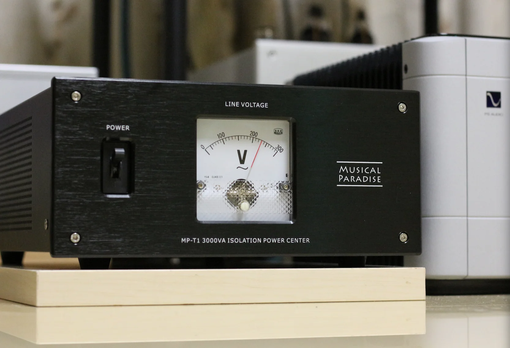 NEW MP-T1 3500W filter balance isolation transformer Power center, high-end power solution without dynamic compression