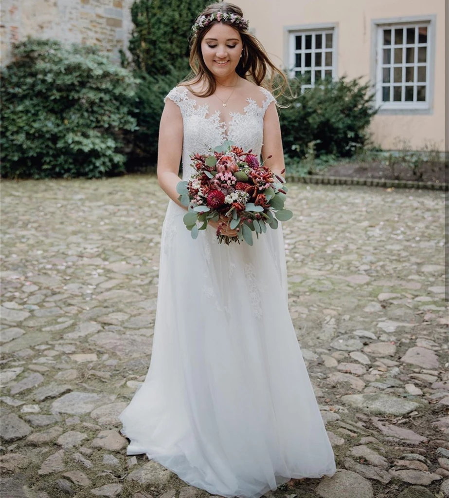 Robe de Mariée Trapèze à Col Transparent, Manches Cape, lèvent, Appliques en Dentelle, Paillettes, Longueur au Sol, Traîne de Balayage, Nouvelle Collection Personnalisée