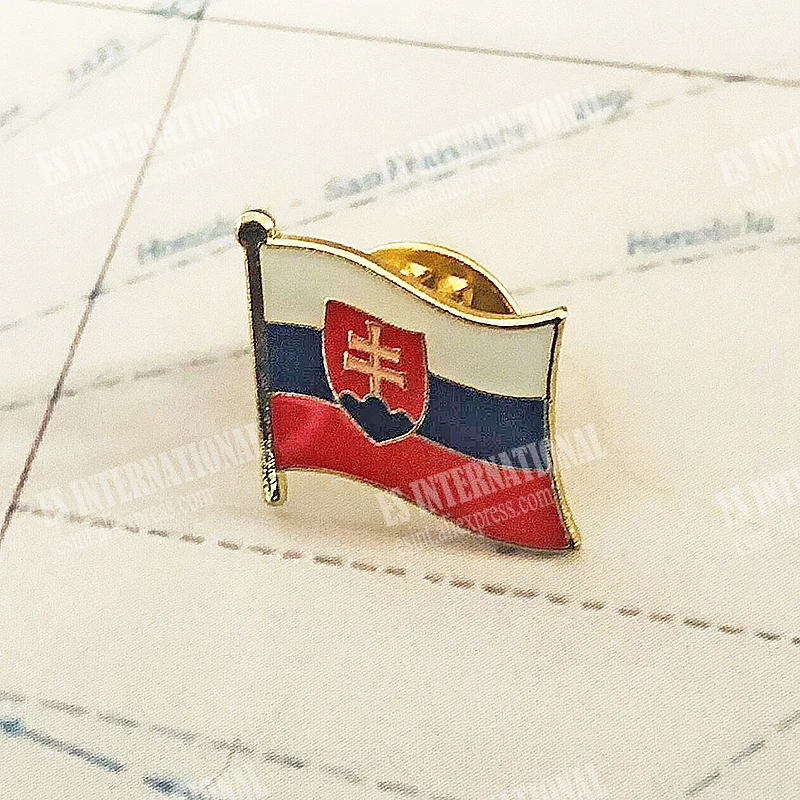 Słowacja flaga narodowa przypinki na klapę przezroczysta żywica epoksydowa Metal emaliowana przypinka farba broszka pamiątka garnitur osobowość pamiątkowe prezenty — zdjęcie 3