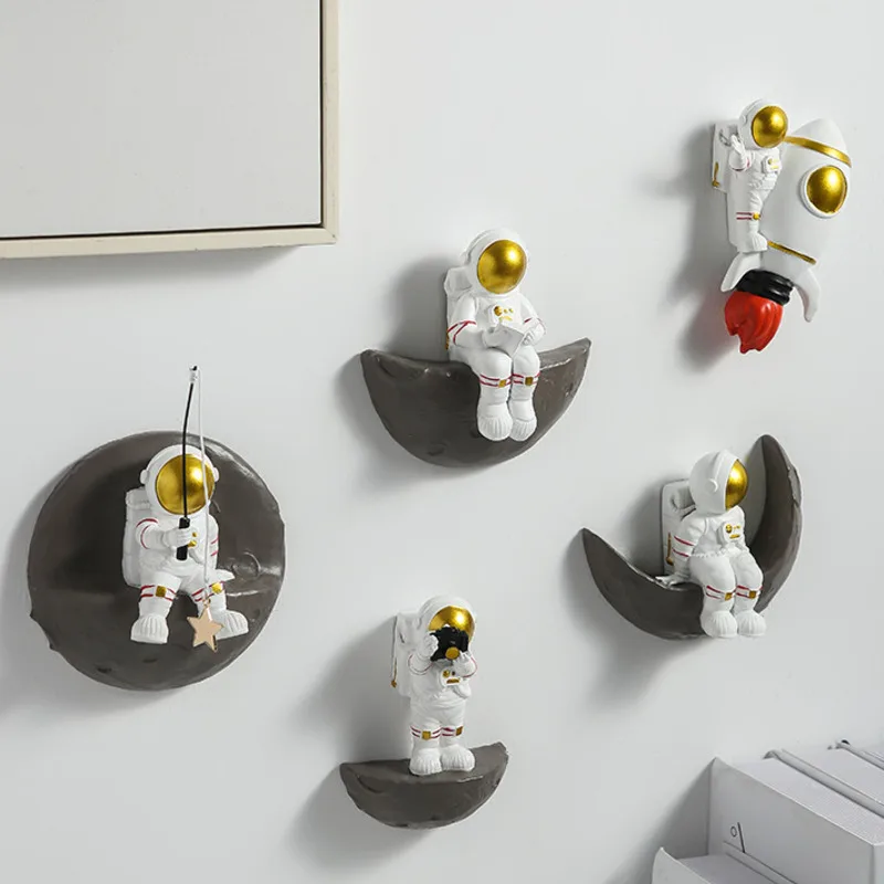 

Miniature Wall Decoration Astronaut Resin Wall Shelves Home Decor Aesthetic Living Room Decoration Hanging Wall Shelf Gifts