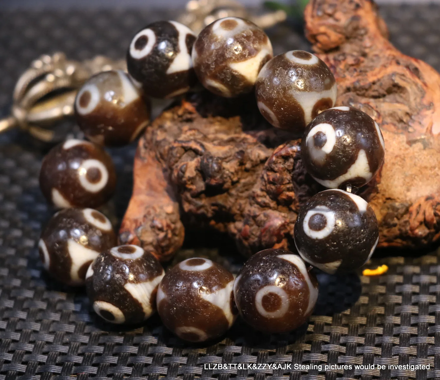 

Magic Power Tibetan Old Agate Tiger Tooth 3 Eye Large dZi Bead Bracelet Amulet A LKbrother Sauces Top Quality