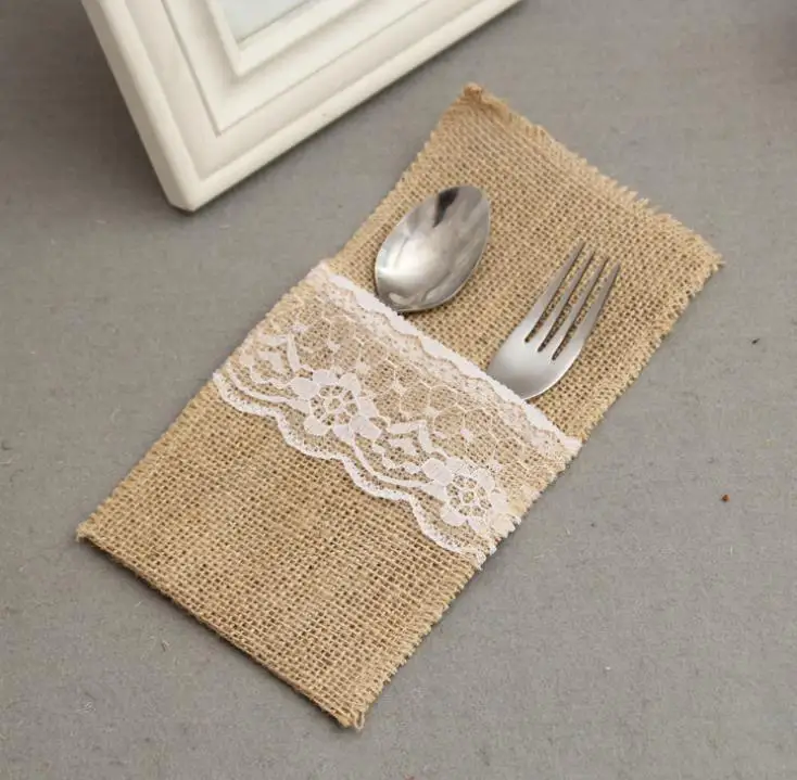 200pcs/lot Rustic Wedding Natural Jute Burlap Silverware Holder Hessian Lace Utensil Holder Handmade Cutlery Pockets Bags SN1743