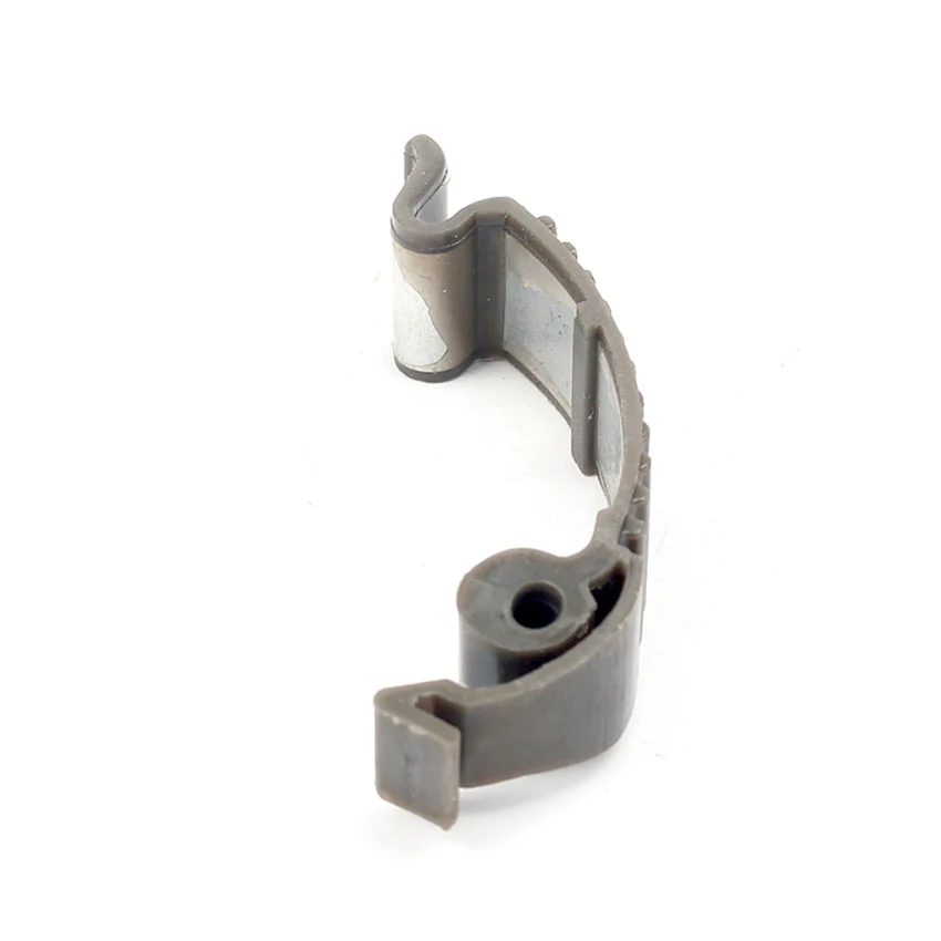 Clip fibbia coperchio superiore per 359 435 435E 440E 445 sega a catena coperchio cilindro superiore Clip fibbia benzina sega ricostruzione parte