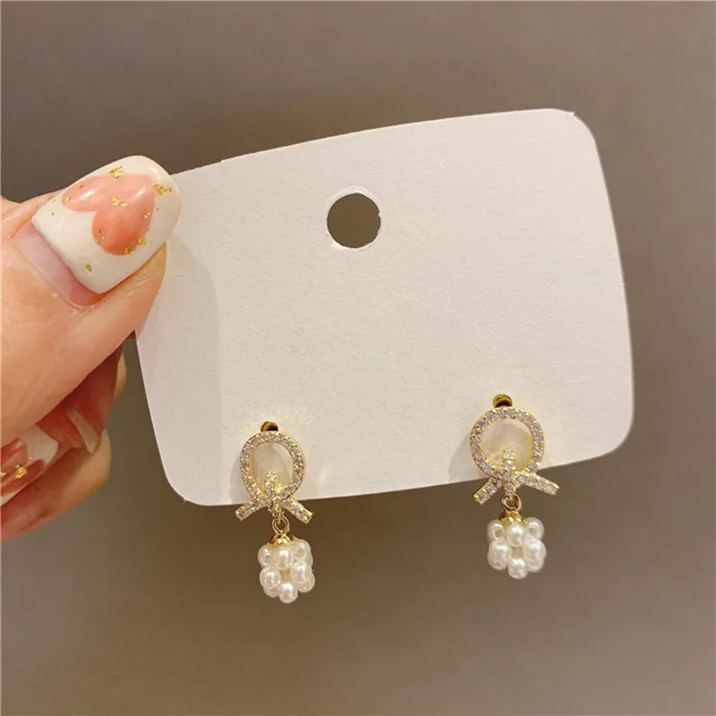 Bow Pearl Clip Earrings No Hole Ear Clips Fashionable Exquisite Clip on Earring Without Piercing Minimalist Earring CE0646