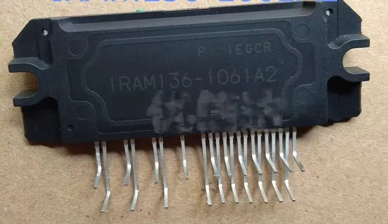 

10PCS/ IRAM136-1061A2 IRAM1361061A2 NEW