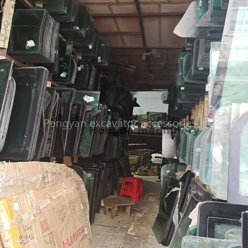 Excavator glass Hitachi Komatsu Sany Sumitomo XCMG Kobelco Kato Kubota Zhonglian Case cab windshield glass double layer parts