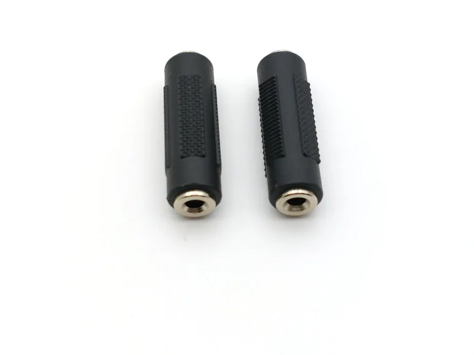 

100pcs Female to Female Stereo 1/8" 3.5mm Jack Audio Connector