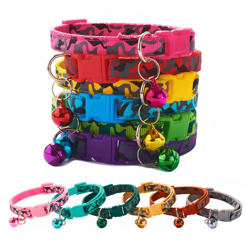 Collare per gatti mimetico con campana collana per cani Gatos Collier Chats Perro forniture per piccoli medi kitin Chihuahua rosa blu