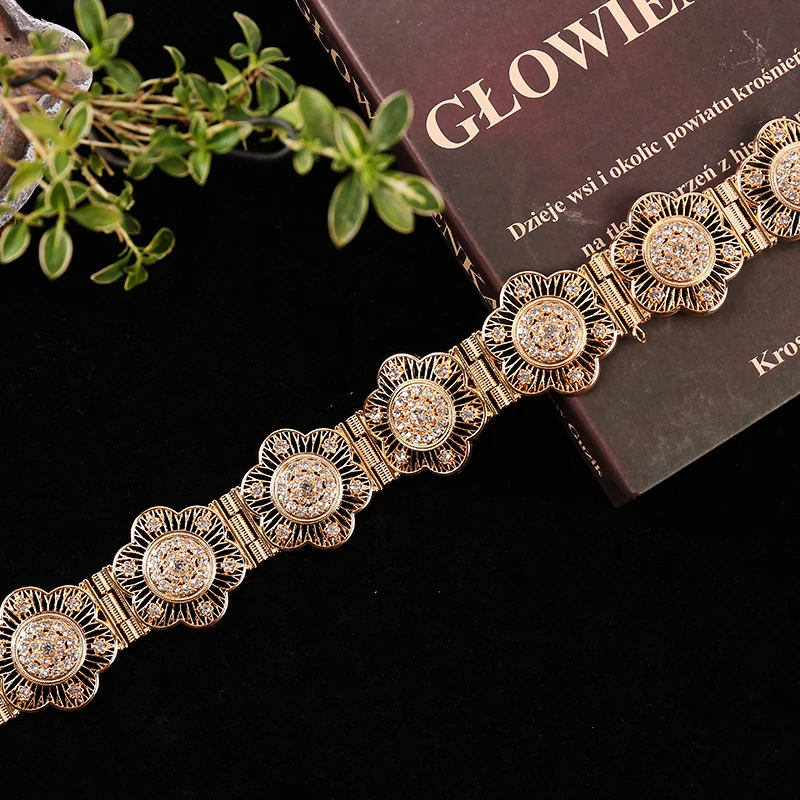 New Bridal Dress Belt with Gold Plating Hollow Out Flower Belt for Girls Adjustable Chain Belts Luxury Bridal Accessories