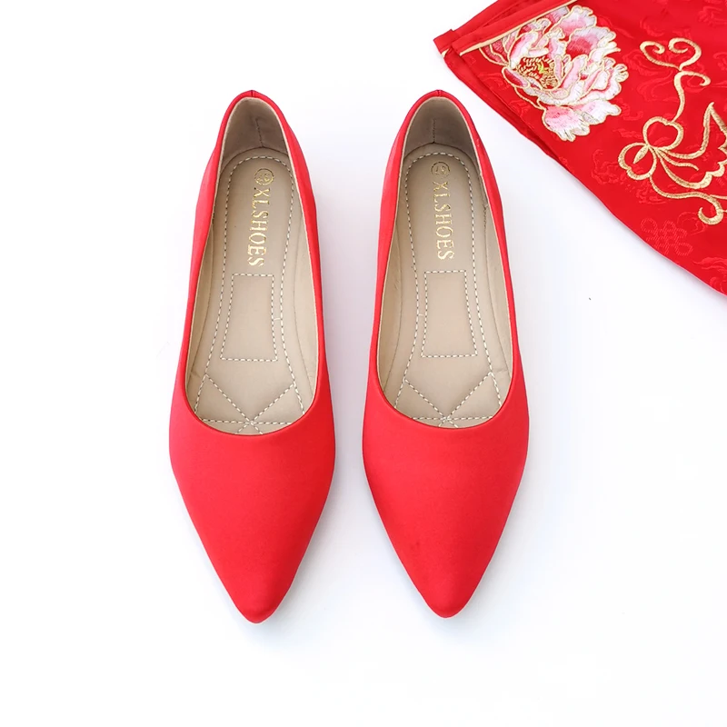 Women Wedding Shoes Chinese Red Wedding Flats for Bride Flat Heel Shoes Size 31 32 33 34 44 45 46 Pointed Toe Women Flats Slipon