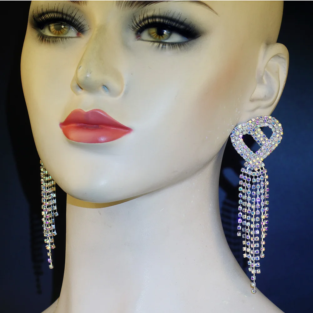 Fashionable Summer Women's  Heart Shaped Rhinestone Tassel Drop Earrings For Ladies Exaggerated Crystal Statement Eardrop