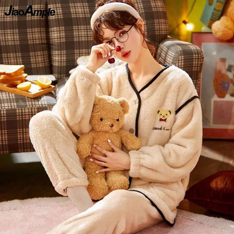 

2021 Winter New Thick Velvet Warm Pajamas Women's Flannel Cute Cartoon Pijamas Set Korean Fashion Sleepwear Two-piece Set