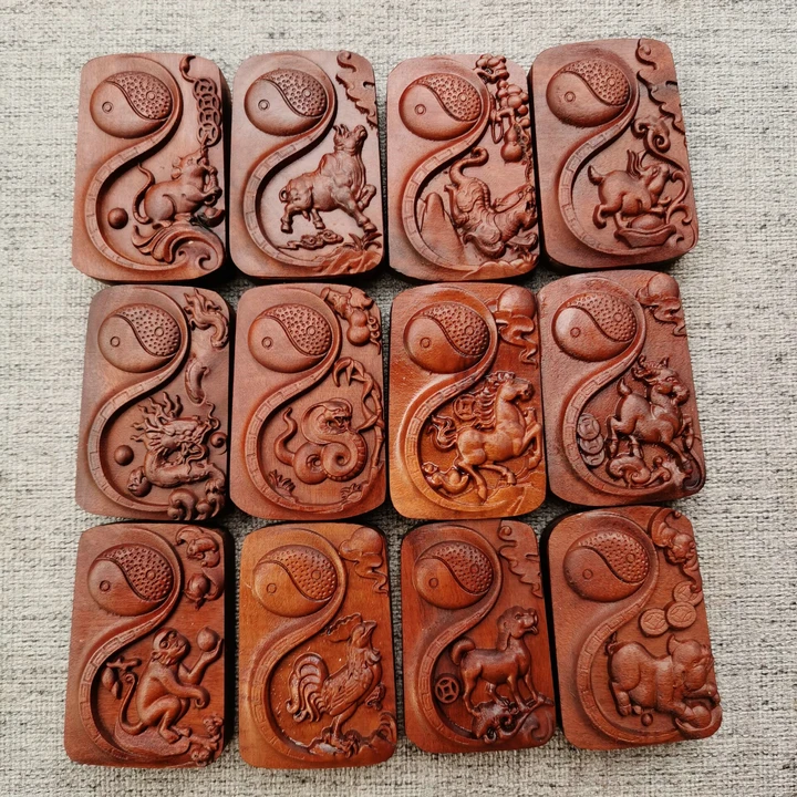 

Taoist supplies, magic tools, lightning stroke jujube wood pendant, relief Kaiguang Zodiac Pendant