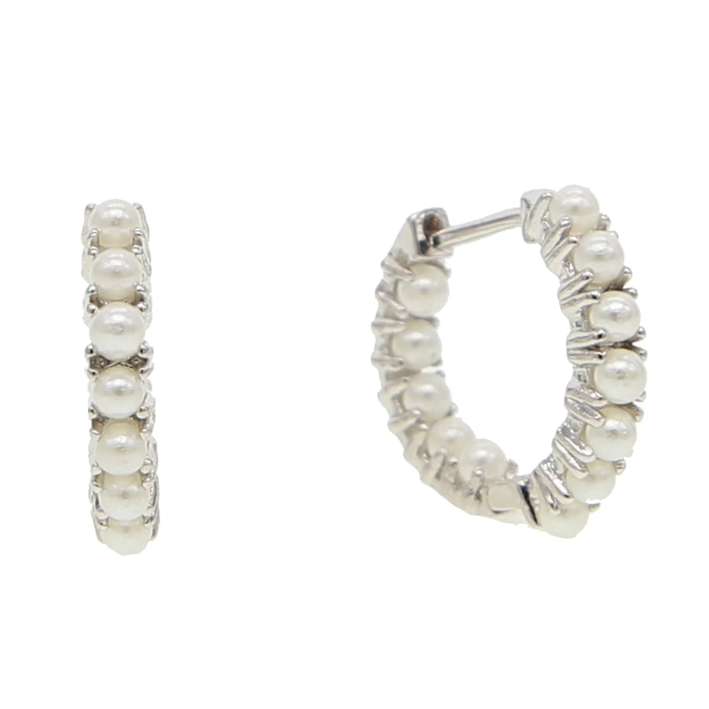 2025 الذهب اللون الصيف نمط جديد العصرية حبات اللؤلؤ البحر دائرة التفاف هوب أقراط للنساء سيدة الموضة الكلاسيكية مجوهرات الزفاف