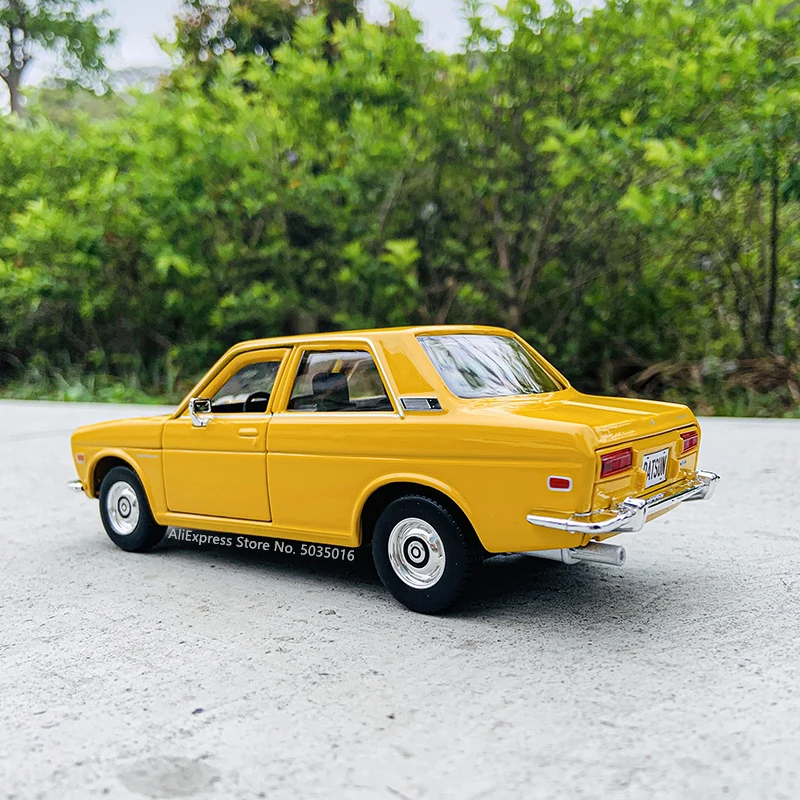 Maisto 1:24 Tokyo MOD Nissan 1971 DATSUN 510  alloy car model handicraft decoration collection toy tool gift die-casting