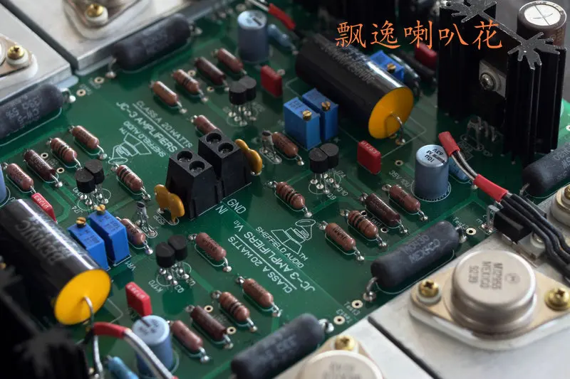 Классическая линия JC-3 2,0 канала Полевой вход Золотое уплотнение 2N3055 Силовая трубка 20 Вт Плата аудиоусилителя класса A с радиатором