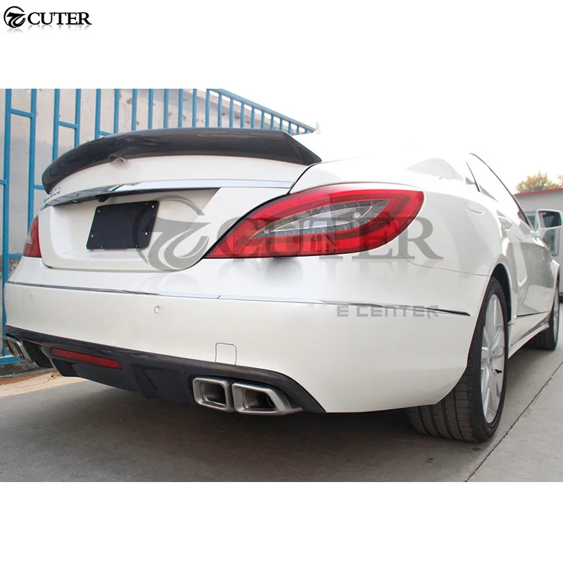 W218 Cls500 Cls63 Amg Style Carbon Fiber Car Rear Bumper Diffuser Lip with Led Lights for Benz Cls350 Back Bumper Spoiler 12-15